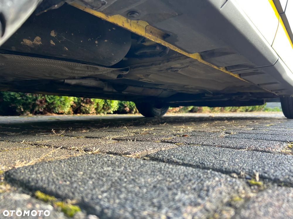 Ford Tourneo Connect - 32