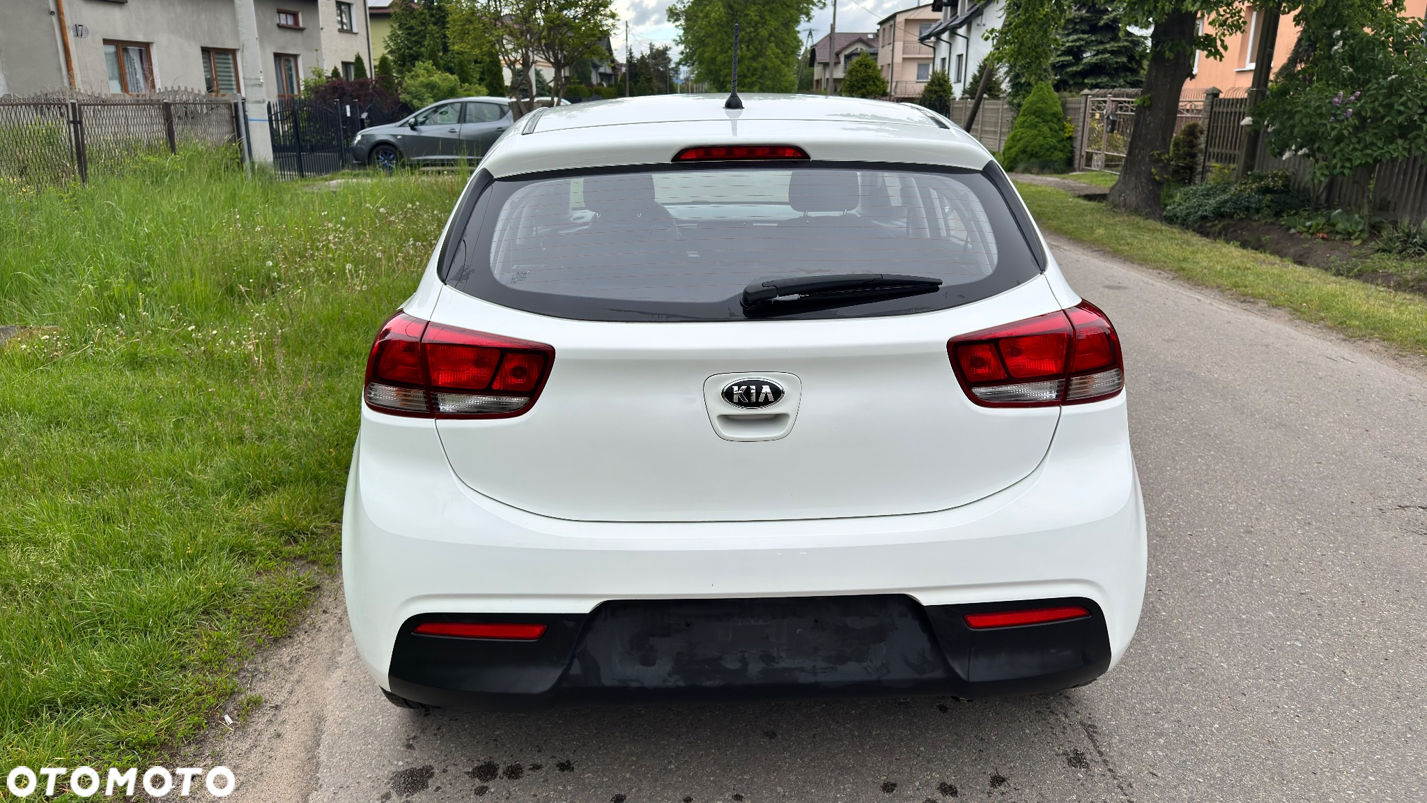 Kia Rio 1.2 Attract - 5