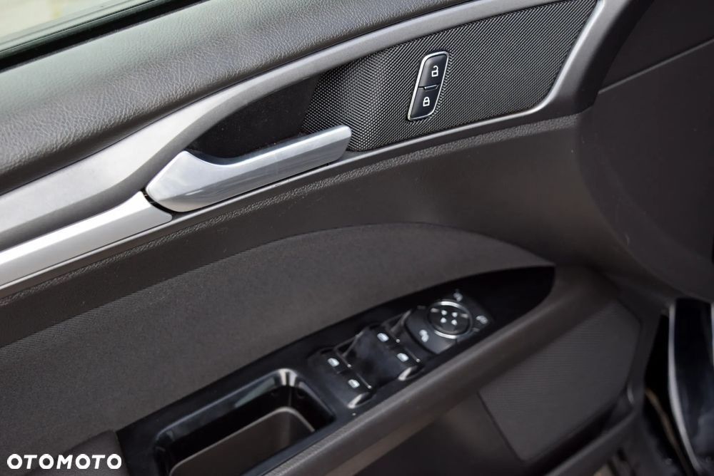 Ford Mondeo 2.0 TDCi Trend - 17