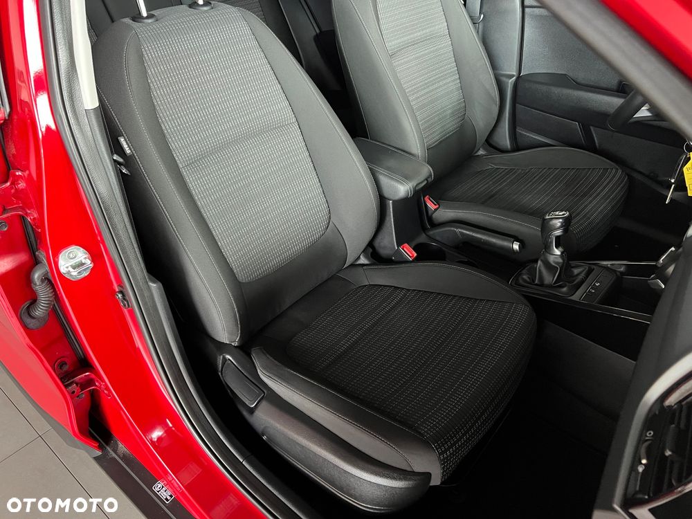 Kia Stonic - 34