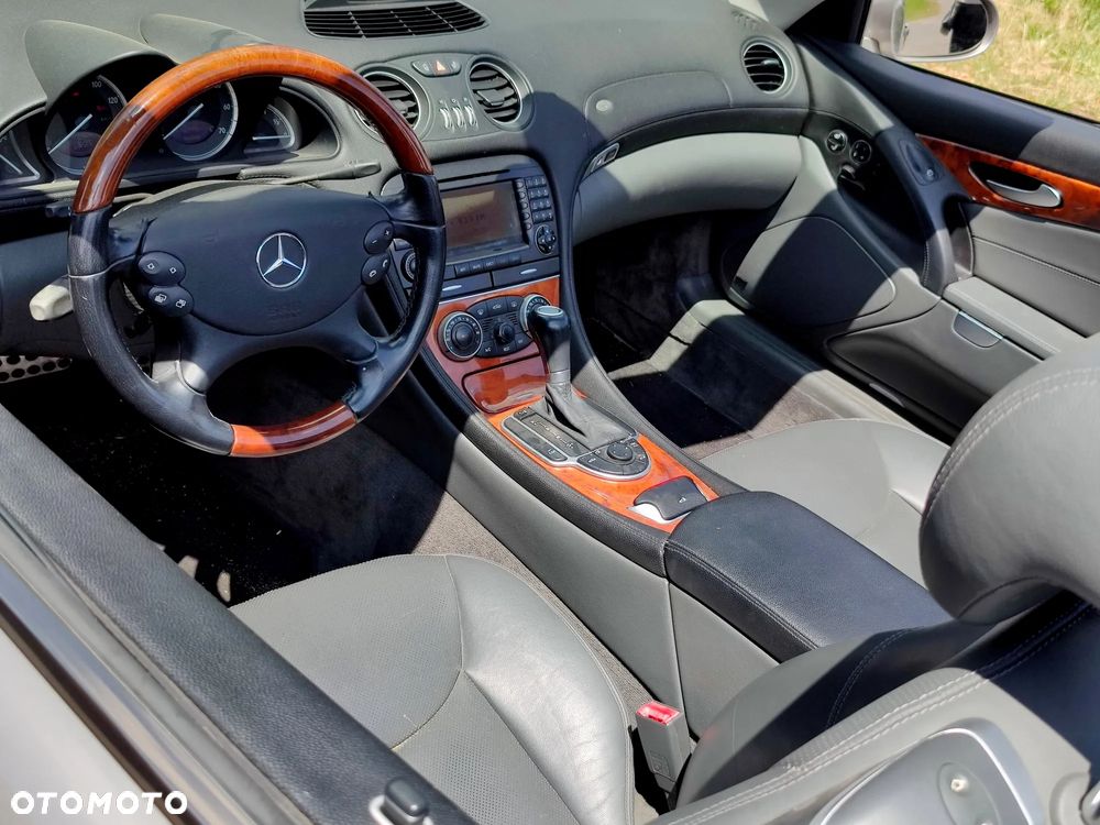 Mercedes-Benz SL 500 - 10