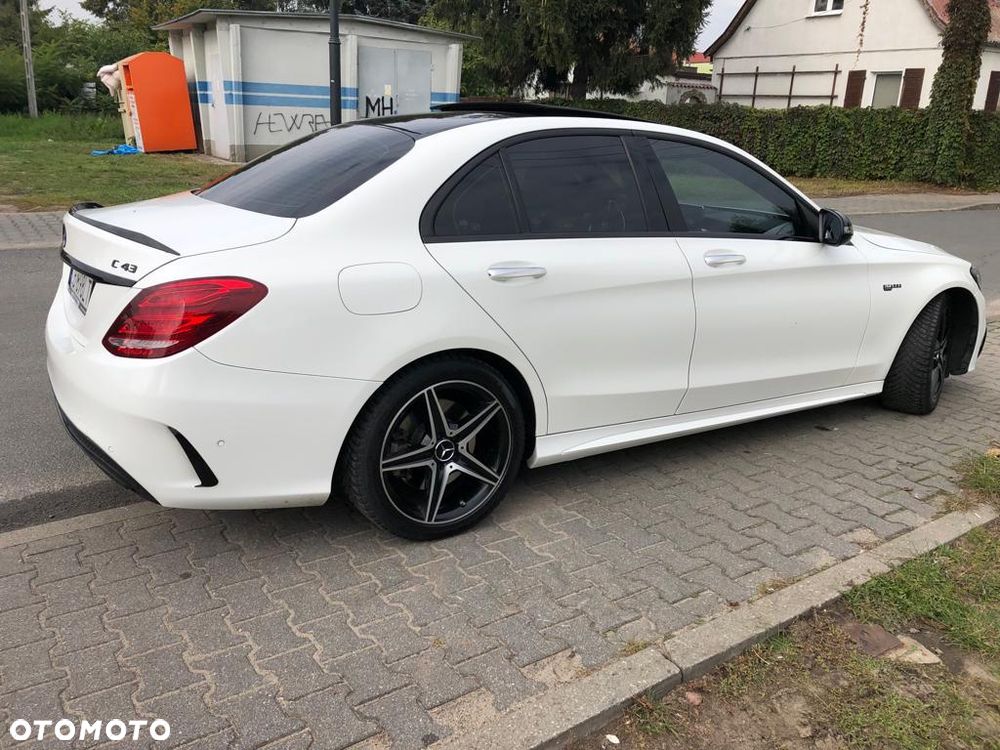 Mercedes-Benz Klasa C AMG 43 4-Matic - 4