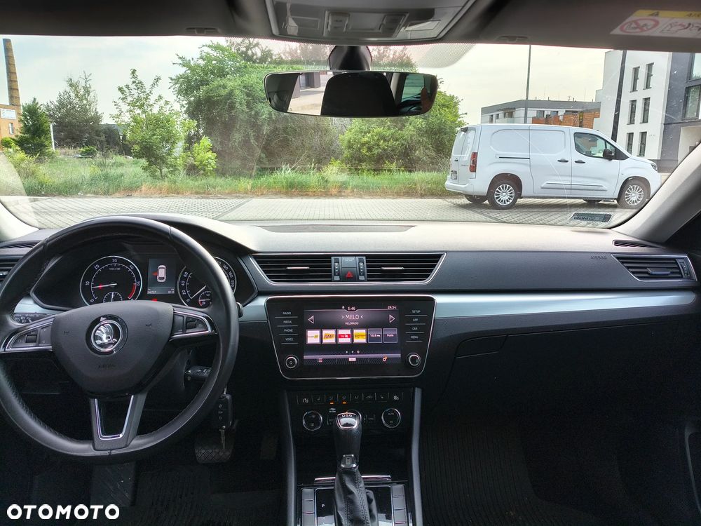 Skoda Superb 2.0 TDI Style DSG - 10