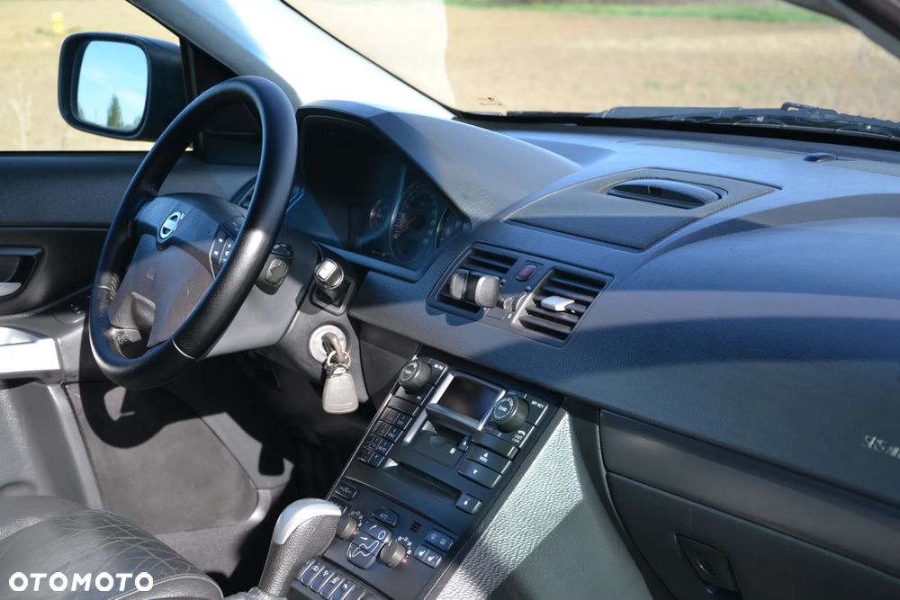 Volvo XC 90 2.5T Momentum - 4