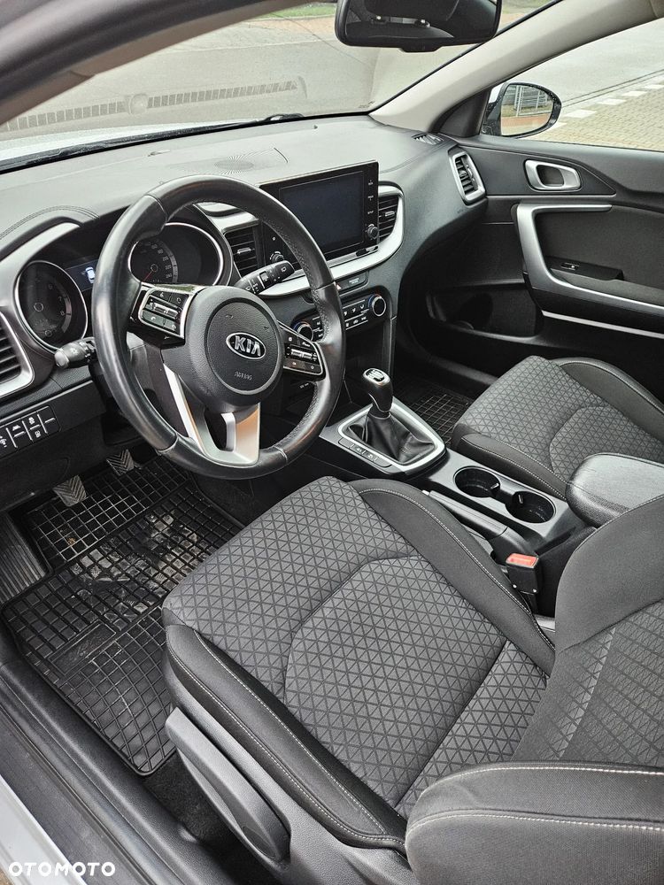 Kia Ceed 1.5 T-GDI L - 9