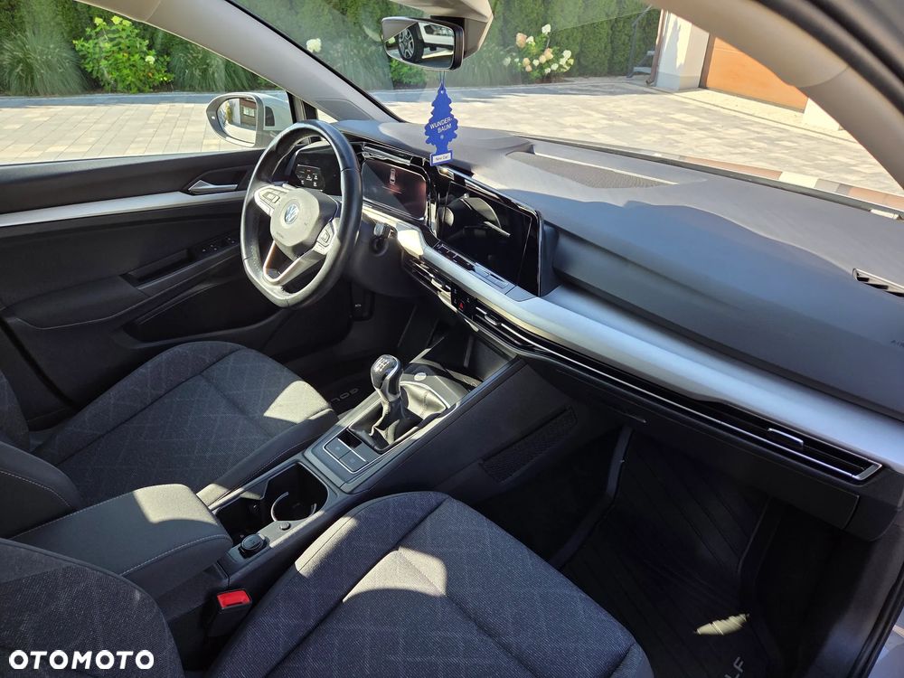 Volkswagen Golf - 27
