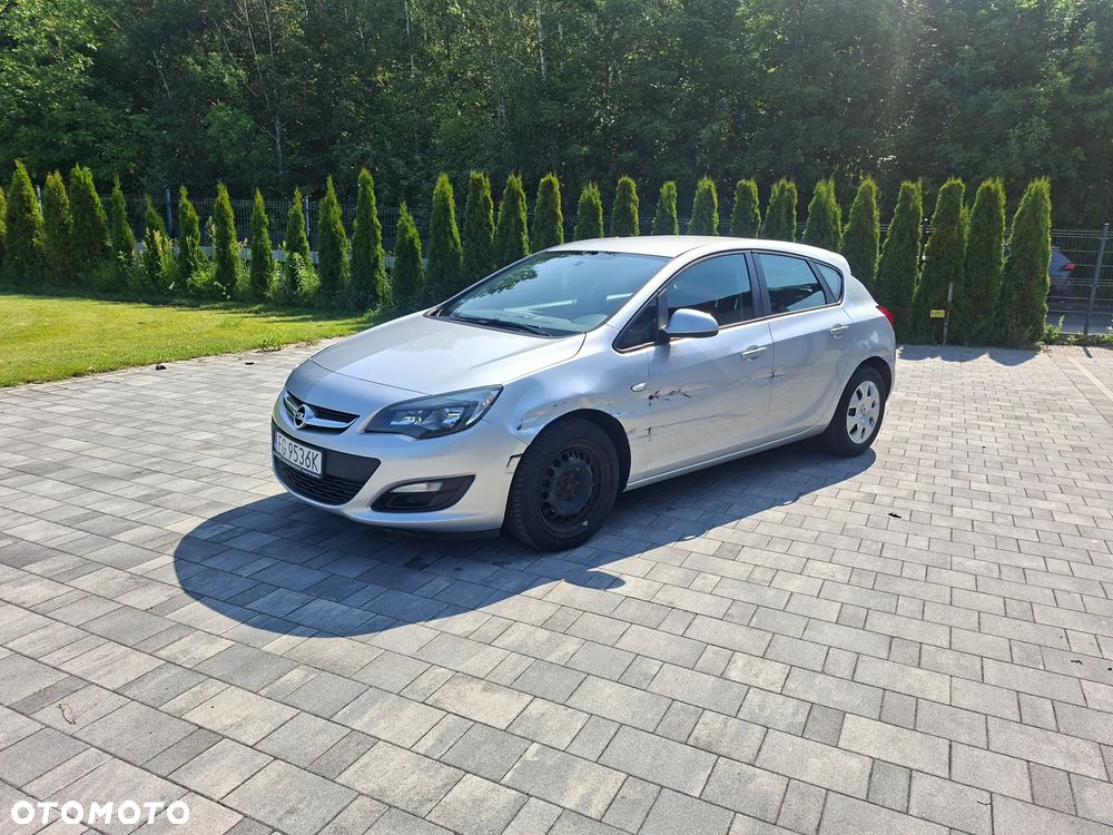 Opel Astra 1.4 T Essentia - 1