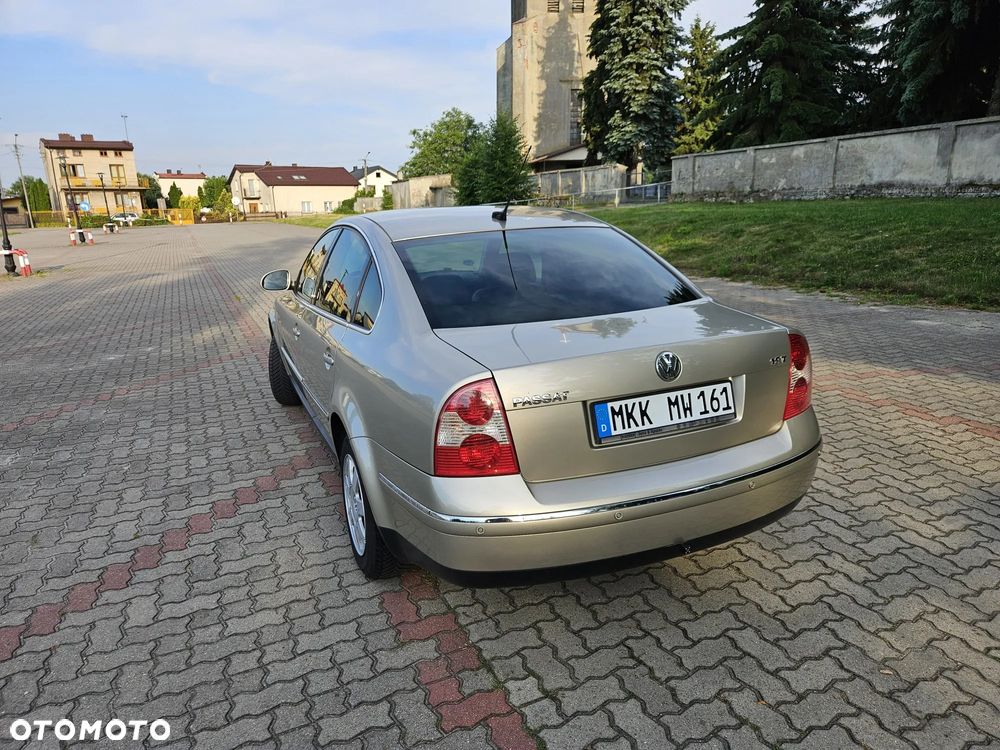 Volkswagen Passat 1.8T Highline Tiptr - 4
