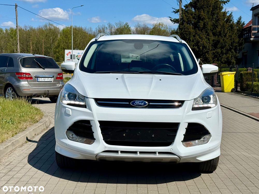 Ford Kuga 1.6 EcoBoost 2x4 Titanium - 2
