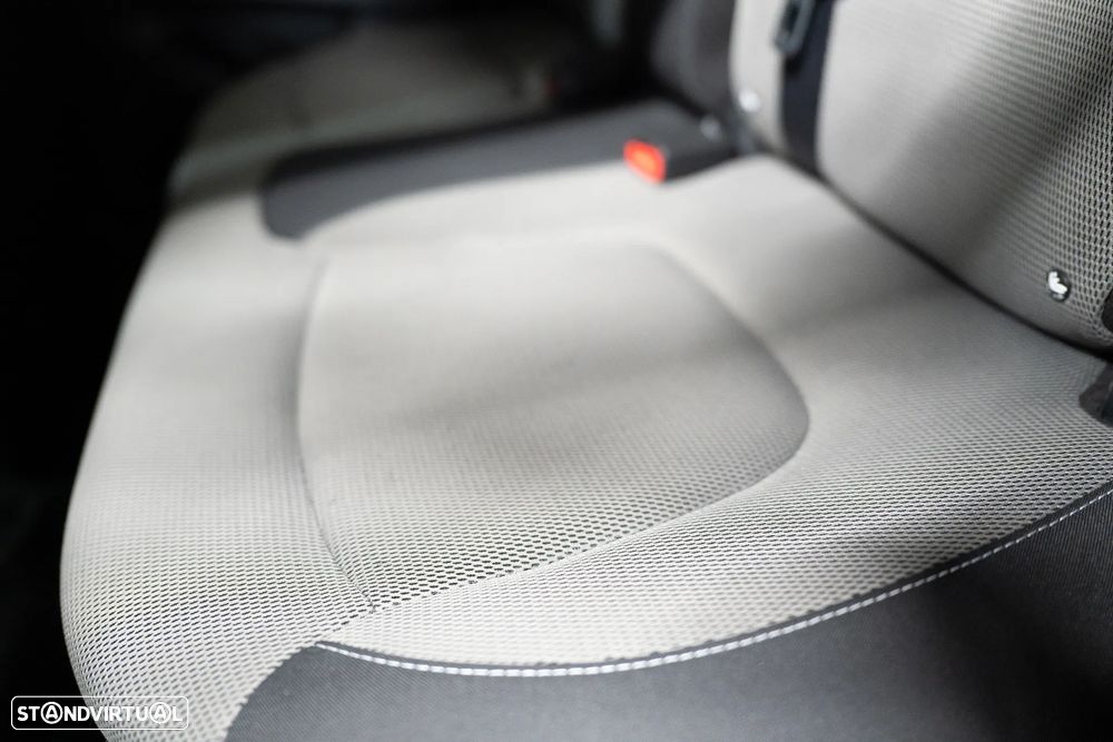 Renault Captur ENERGY dCi 90 EDC Intens - 34