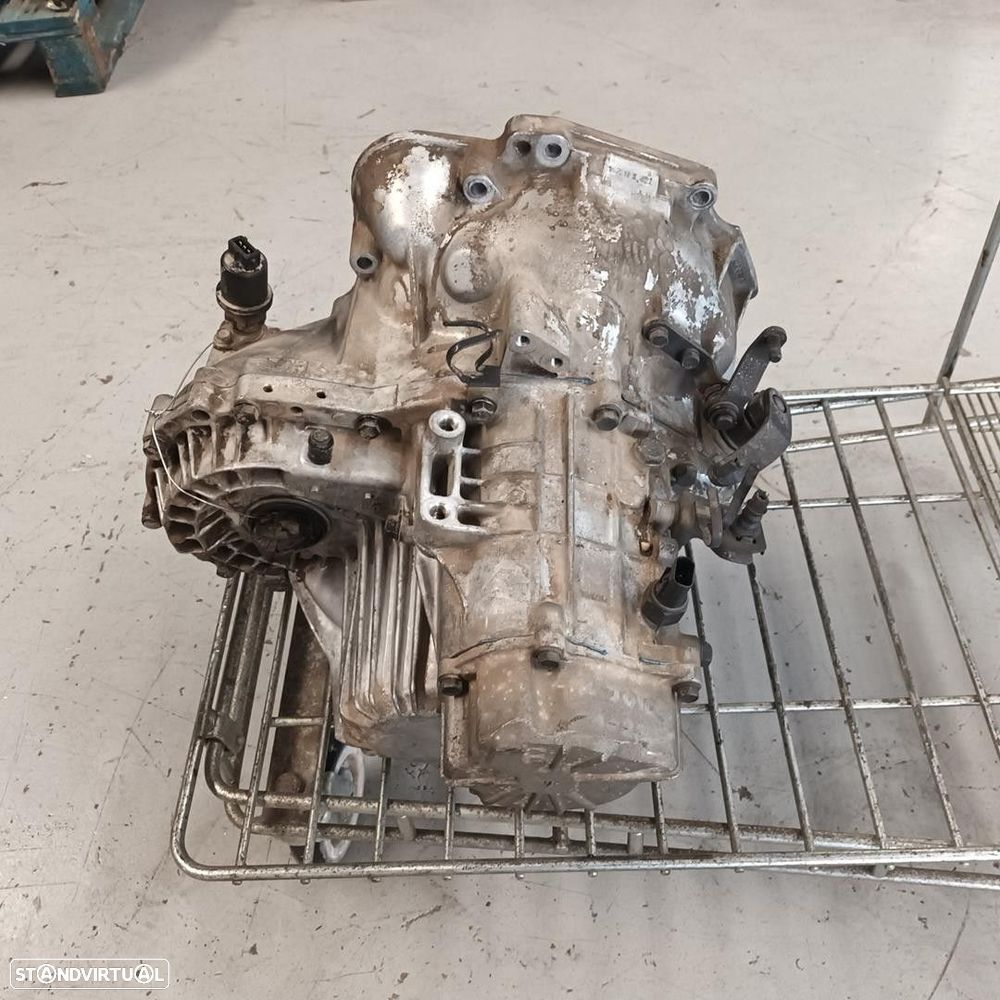 CAIXA VELOCIDADES KIA JOICE 2000 - 3