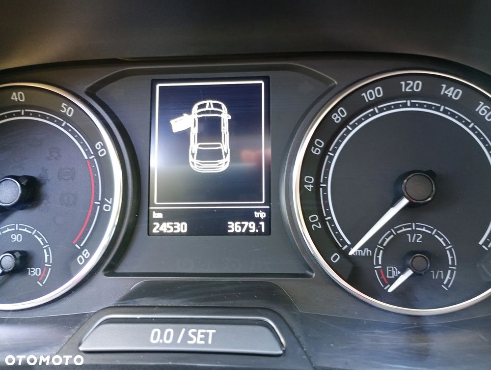 Skoda Fabia 1.0 TSI Ambition - 10
