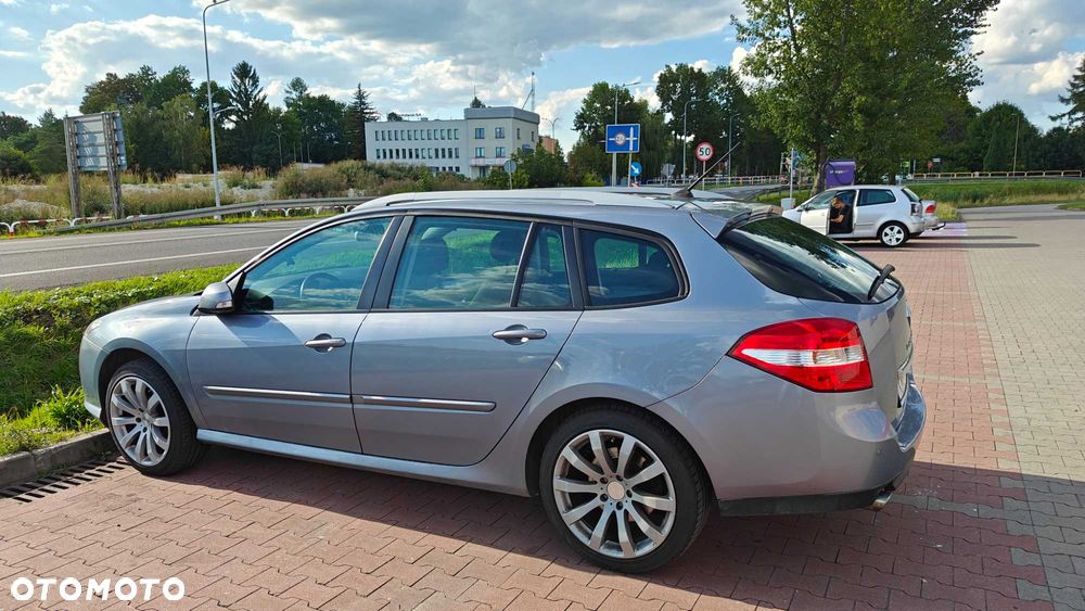 Renault Laguna - 1