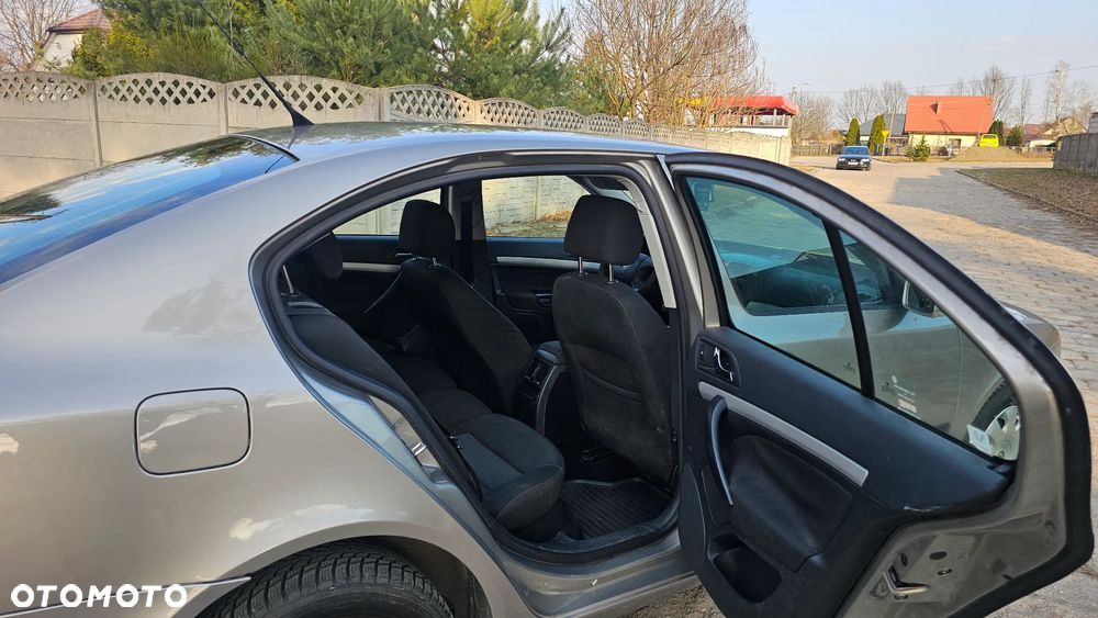 Skoda Octavia 1.9 TDI DPF Classic - 11