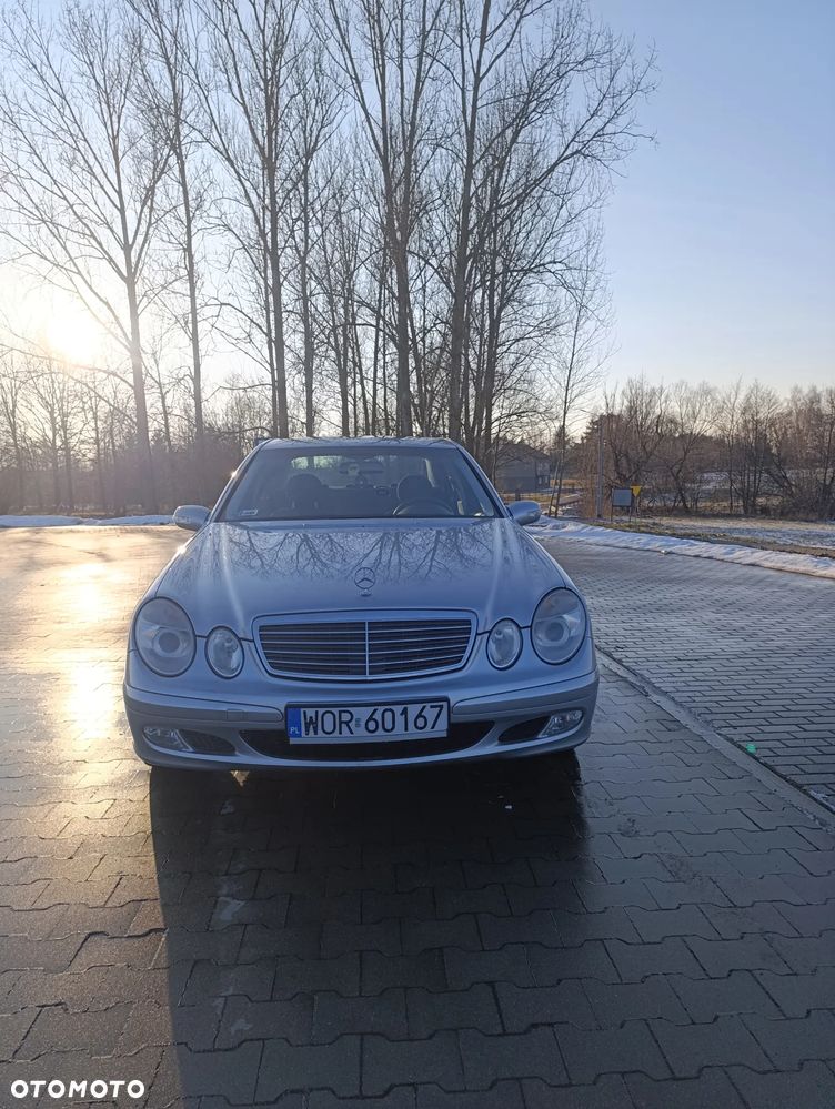 Mercedes-Benz Klasa E 200 Kompressor Automatik Classic - 1