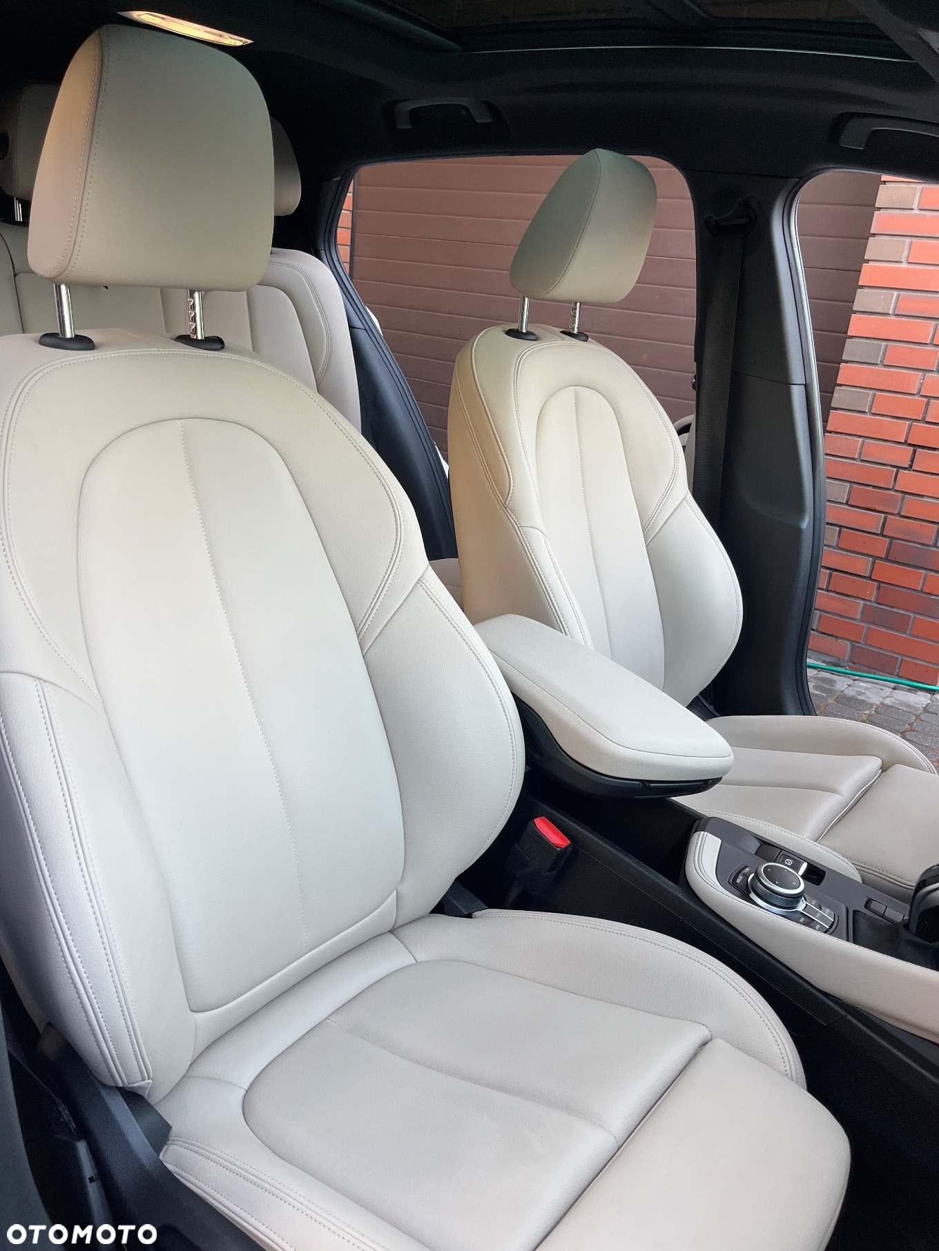 BMW X2 sDrive20i - 33