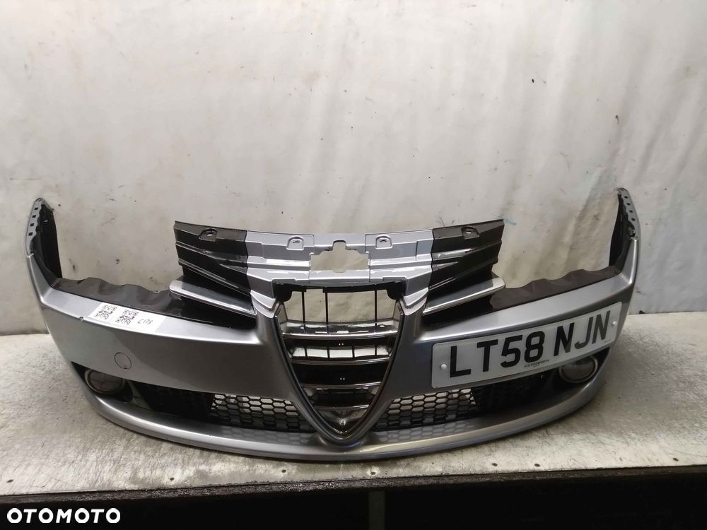 ^ ZDERZAK PRZÓD PRZEDNI DO ALFA ROMEO 159 651 SZARY HALOGENY - 1