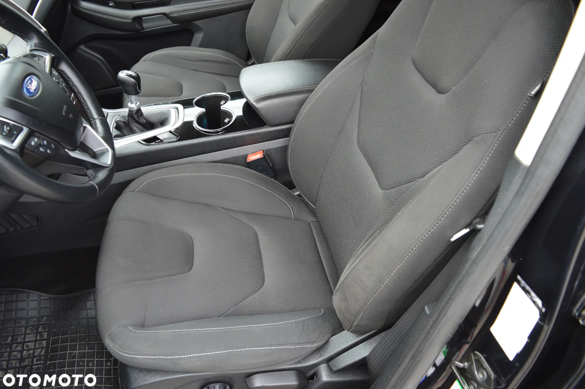Ford S-Max 2.0 TDCi Titanium - 25
