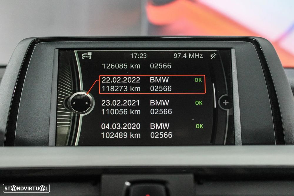BMW 318 d Auto Line Sport - 29