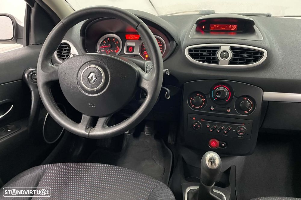 Renault Clio 1.2 16V Pack - 15