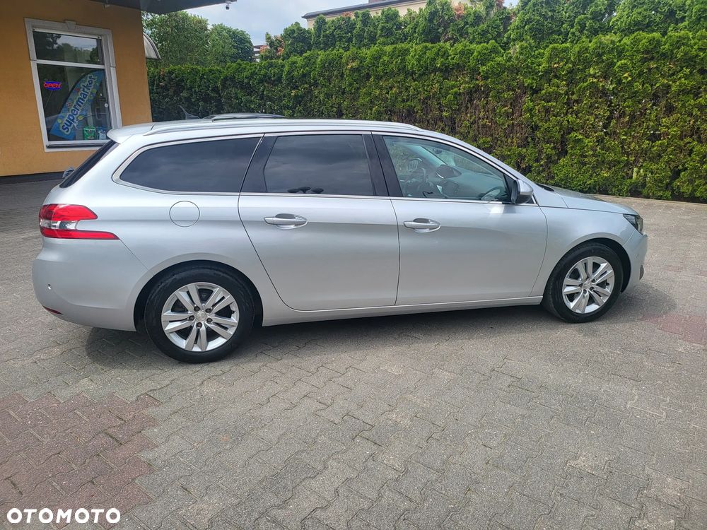 Peugeot 308 BlueHDi 120 EAT6 Stop & Start Allure - 4