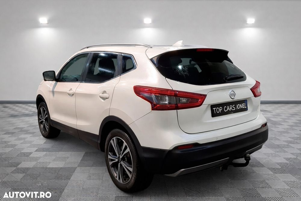 Nissan Qashqai - 11