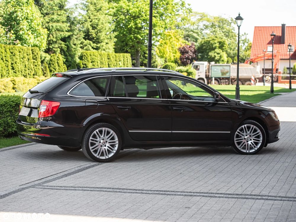 Skoda Superb 2.0 TDI Green tec 4x4 DSG Elegance - 14