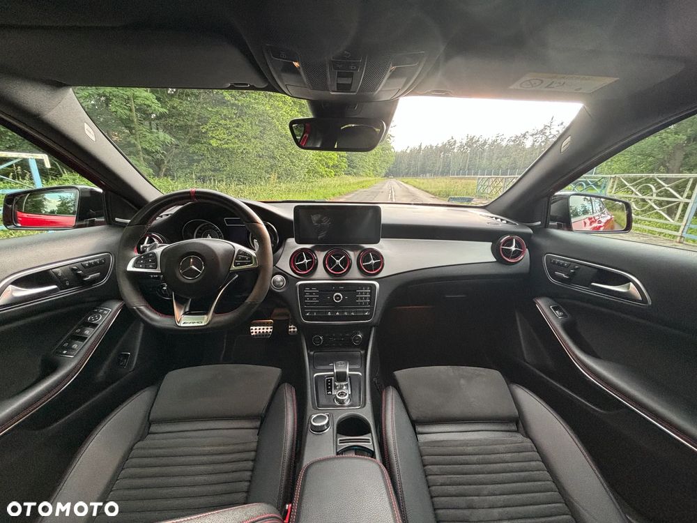 Mercedes-Benz GLA AMG 45 4-Matic - 9