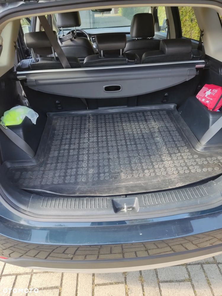 Kia Carens 1.6 GDI L 7os - 28