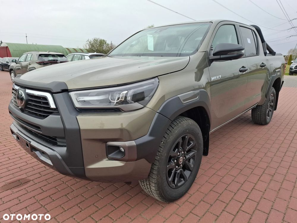 Toyota Hilux 2.8 D-4D Double Cab Invincible 4x4 - 2