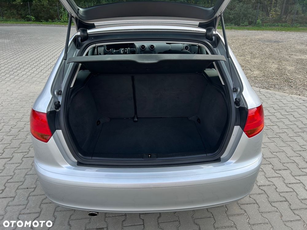 Audi A3 Sportback - 8