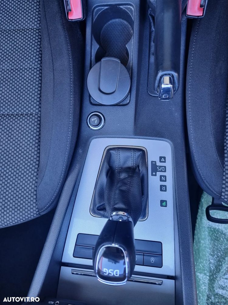 Skoda Octavia 1.6 TDI DPF DSG Ambition - 17