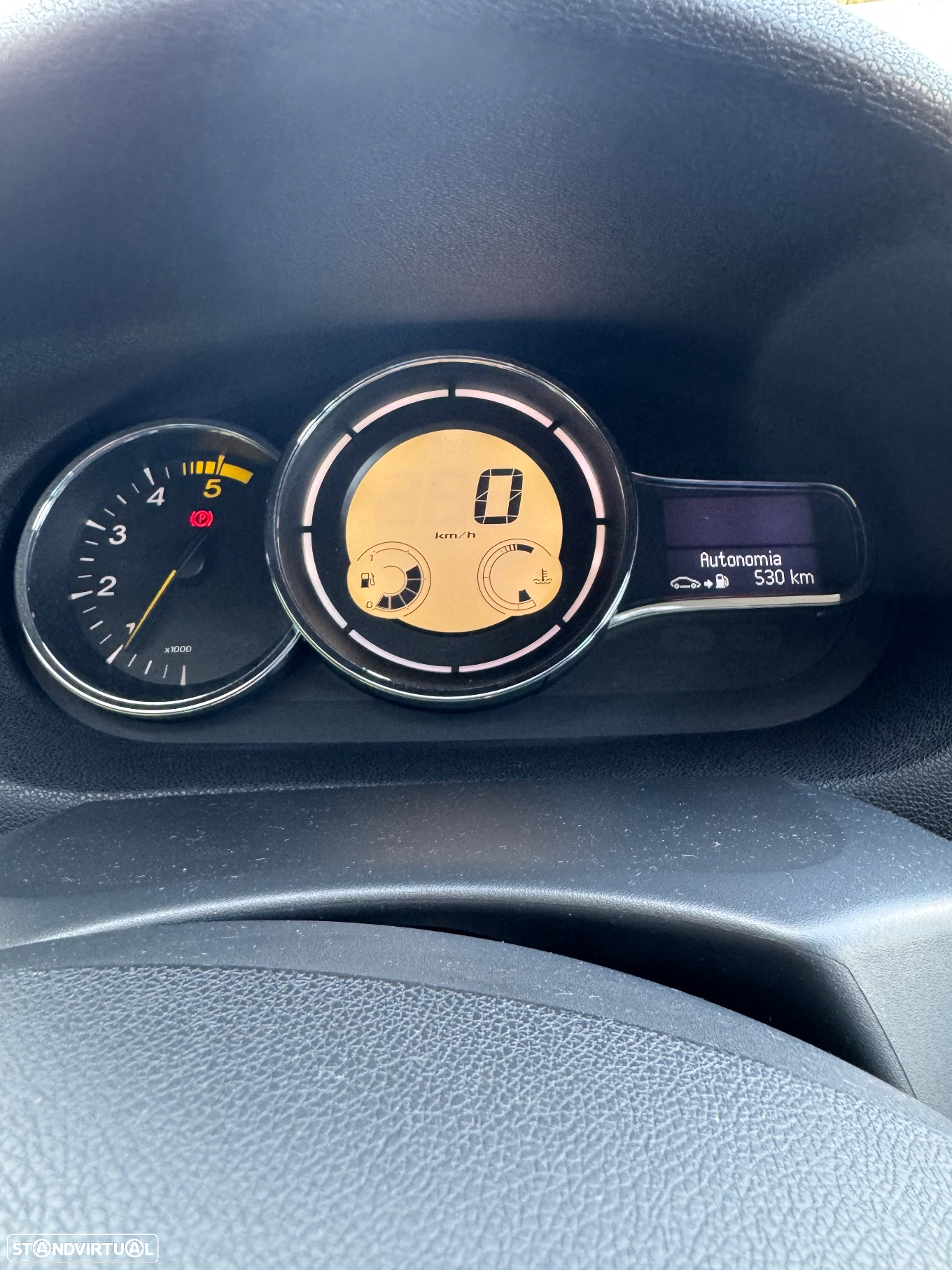Renault Mégane 1.5 dCi Dynamique S - 16