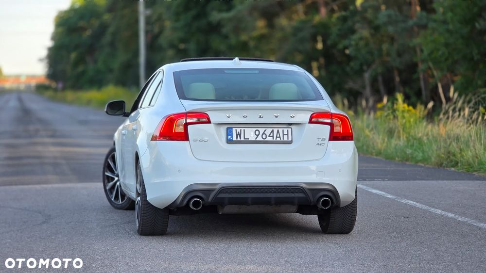 Volvo S60 T5 Drive-E Dynamic Edition (Momentum) - 10