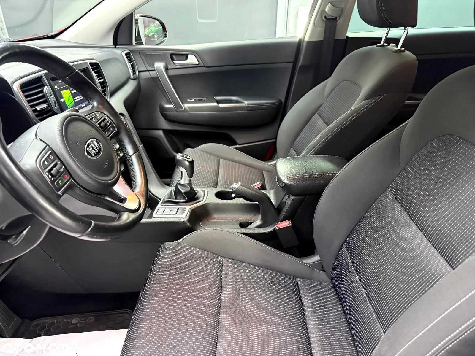Kia Sportage 1.7 CRDI Business Line L 2WD - 22
