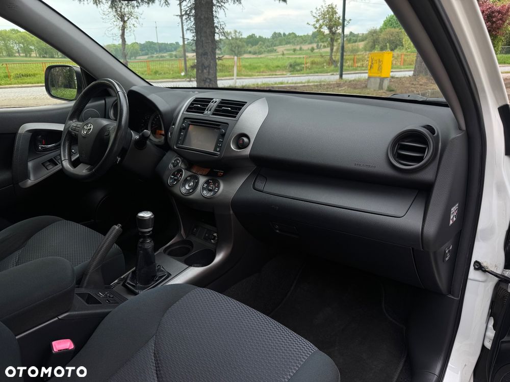 Toyota RAV4 2.2 D-4D 4x2 Life - 9