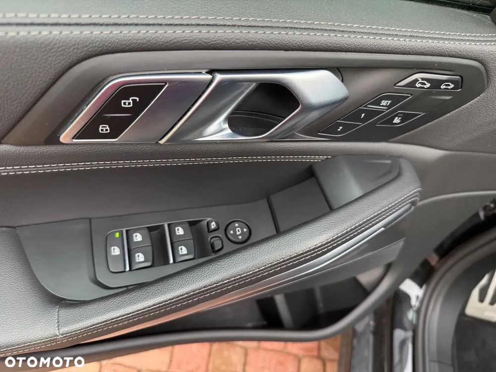 BMW X6 - 16