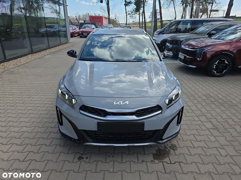 Kia XCeed 1.6 T-GDI Tribute DCT - 2