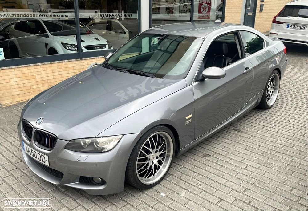 BMW 330 i - 13