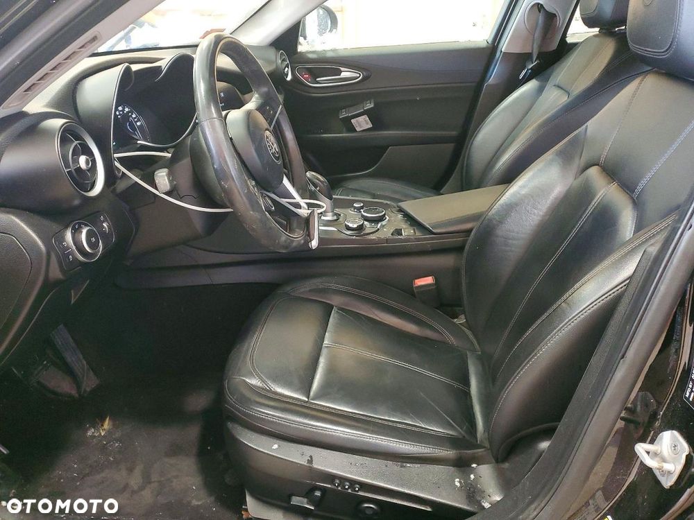 Alfa Romeo Giulia - 29