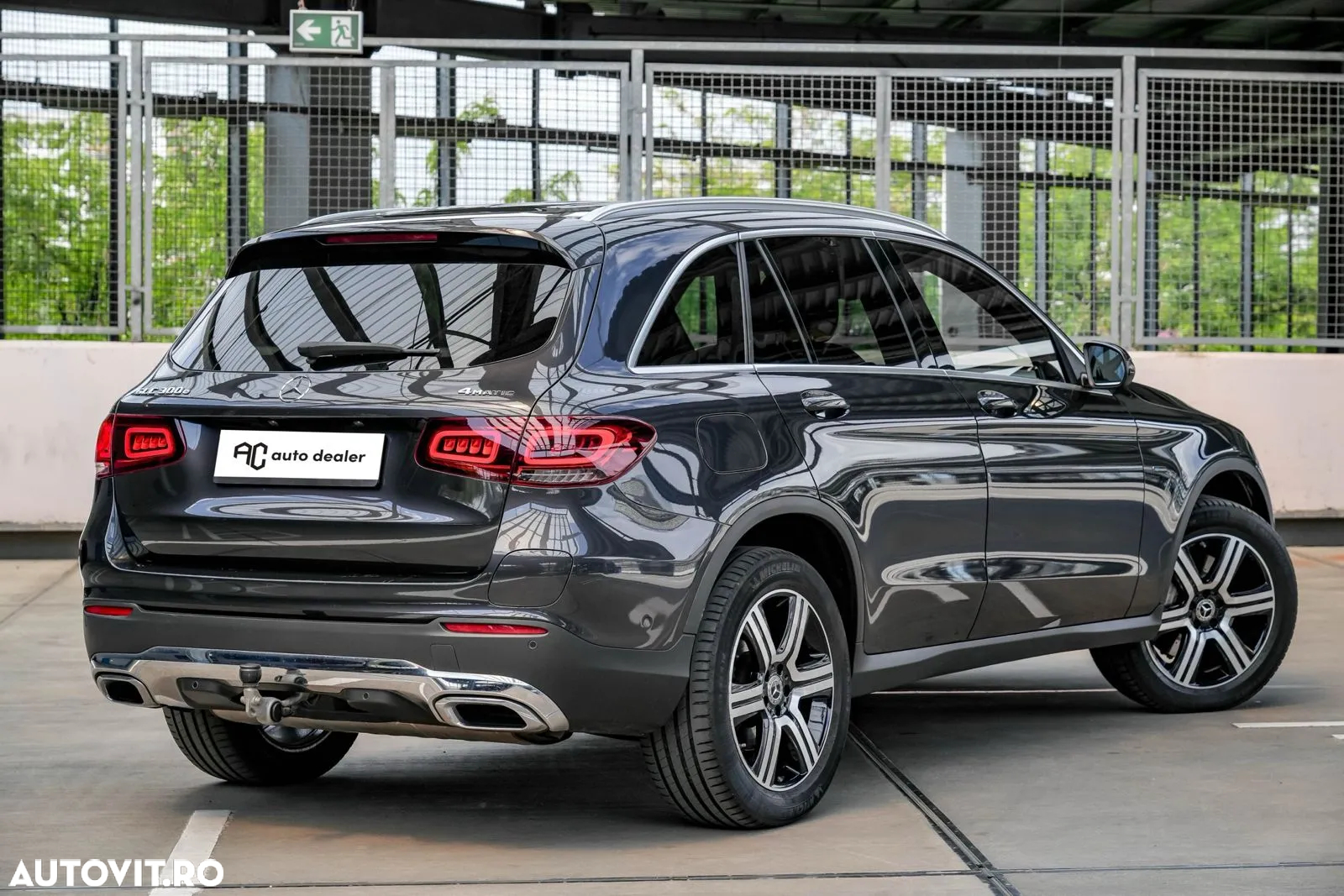 Mercedes-Benz GLC - 4