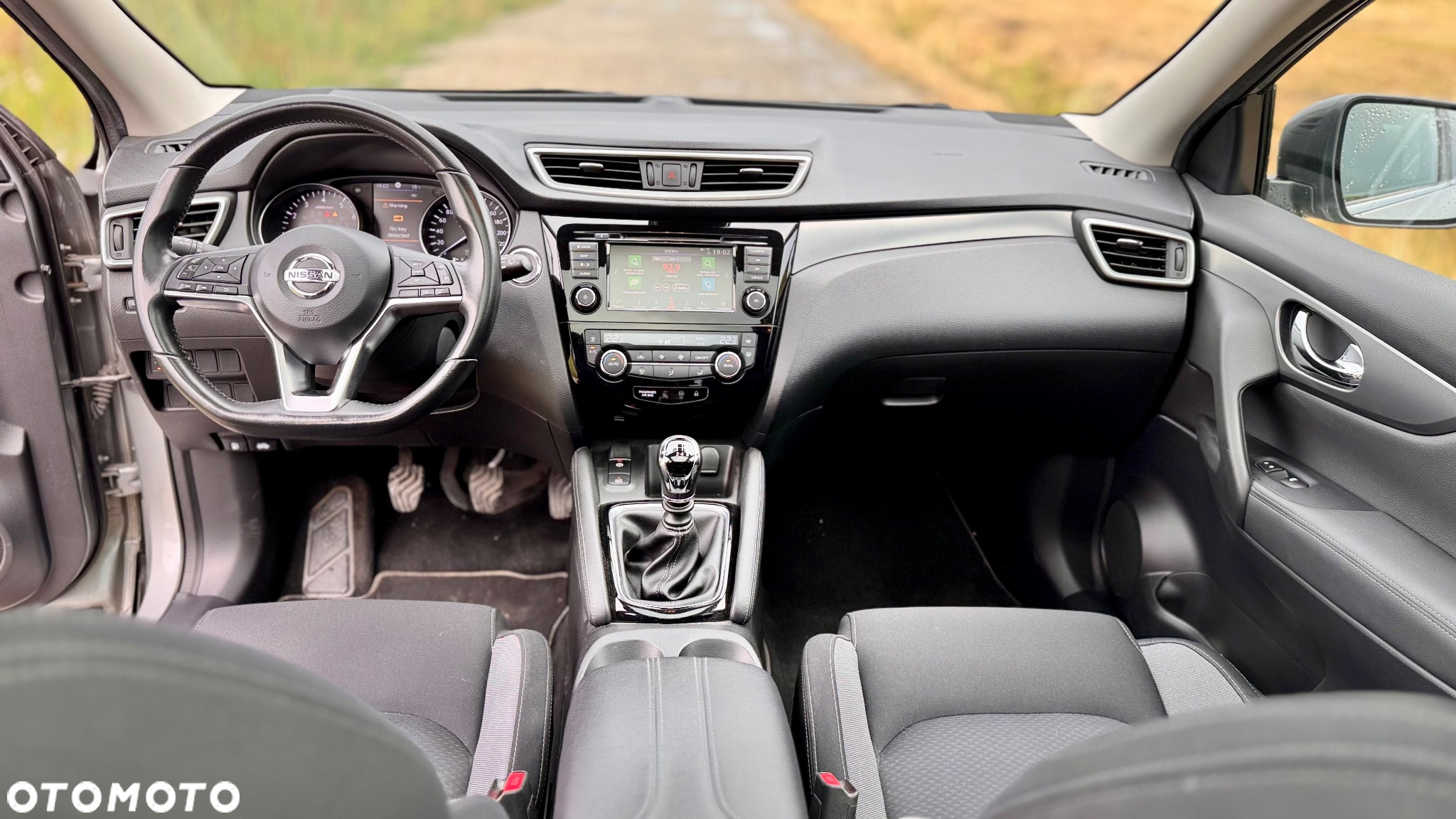 Nissan Qashqai 1.3 DIG-T N-Connecta - 16