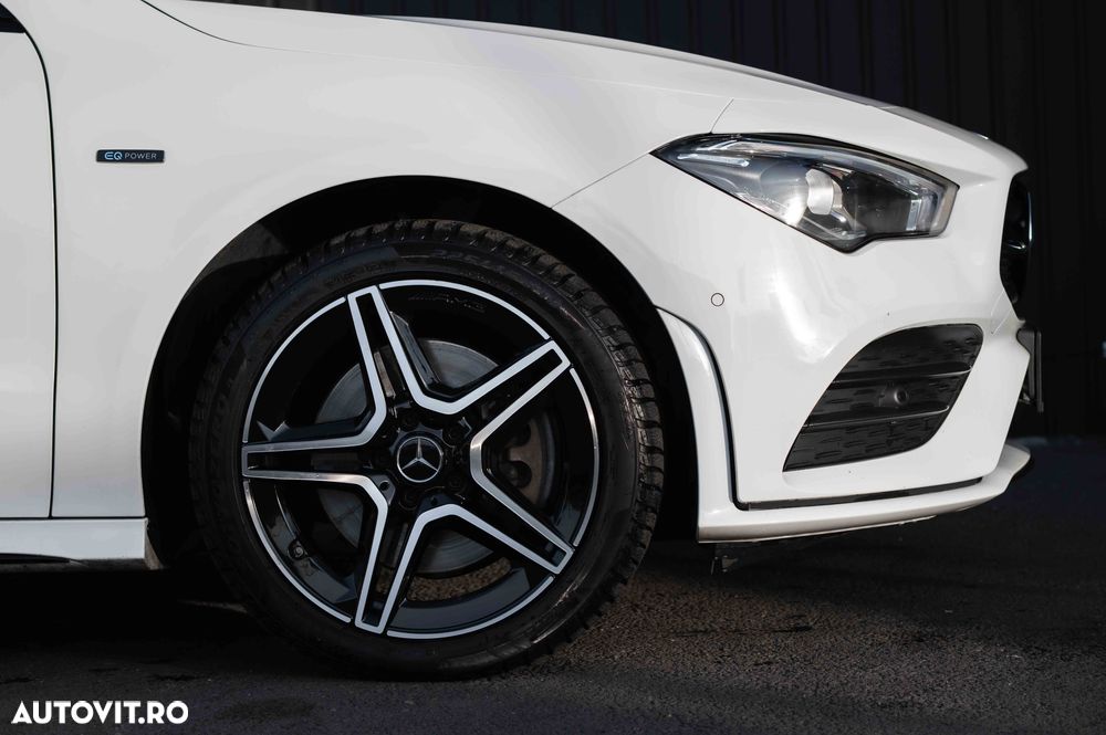 Mercedes-Benz CLA 250 e 8G-DCT AMG Line - 29