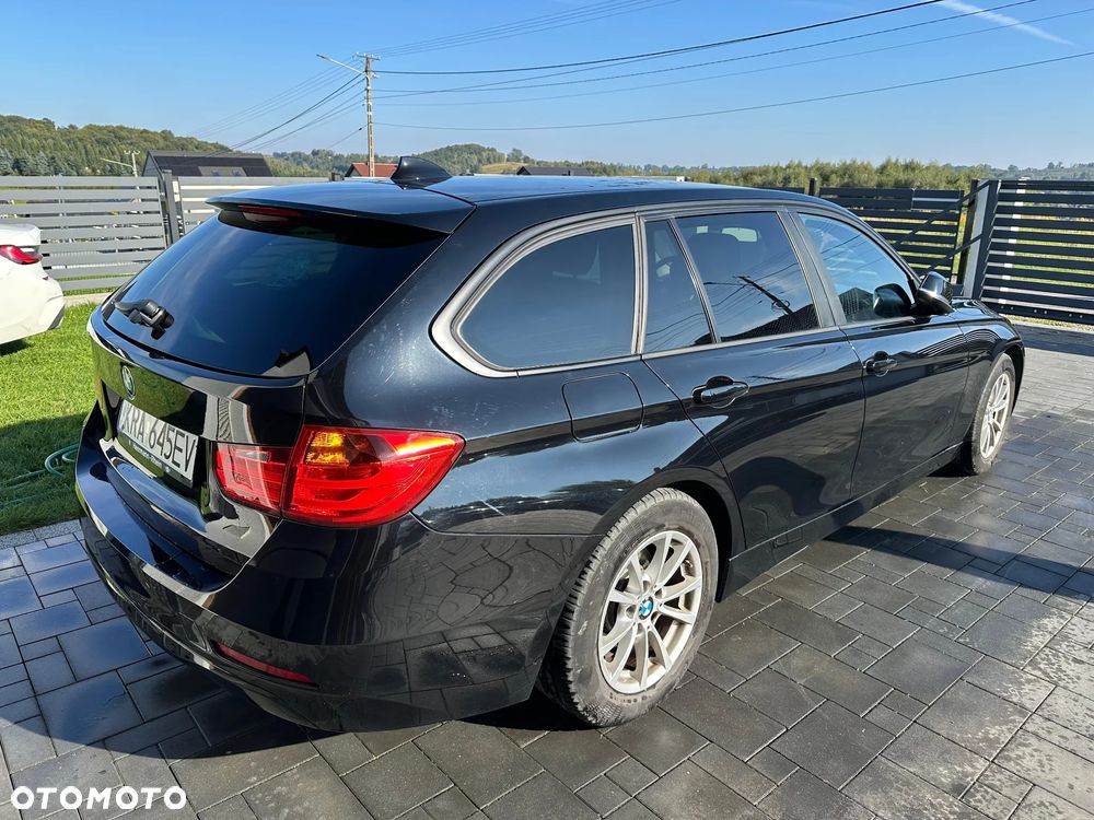 BMW Seria 3 318d Touring - 5