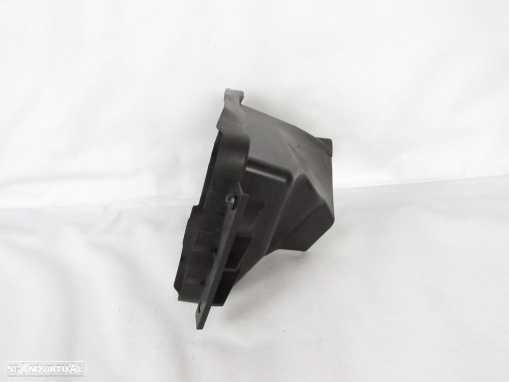 Conduta de ar do Radiador Auxiliar Direito Seminovo/ Original BMW 3 (F30, F80)/B... - 2
