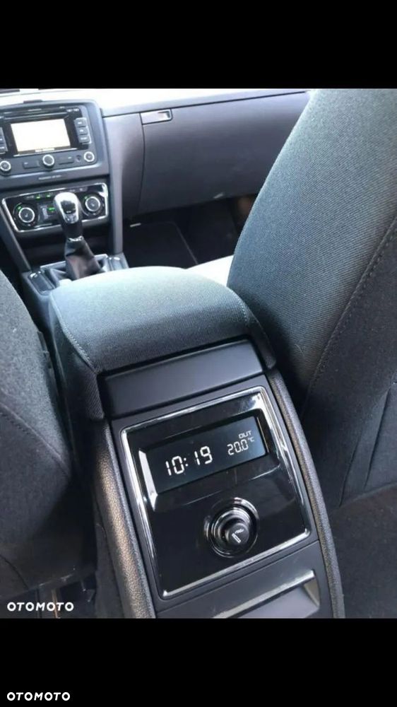 Skoda Superb 2.0 TDI Ambition - 15