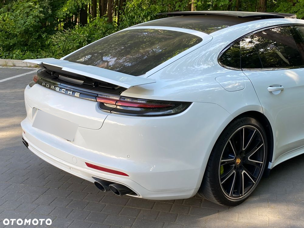 Porsche Panamera - 25