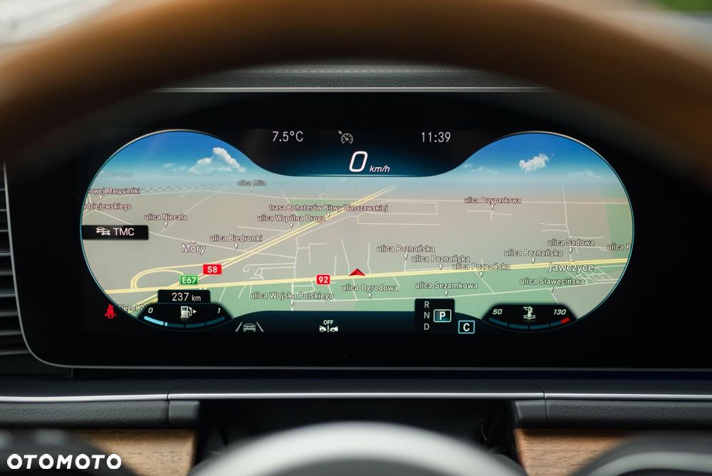 Mercedes-Benz GLS - 31