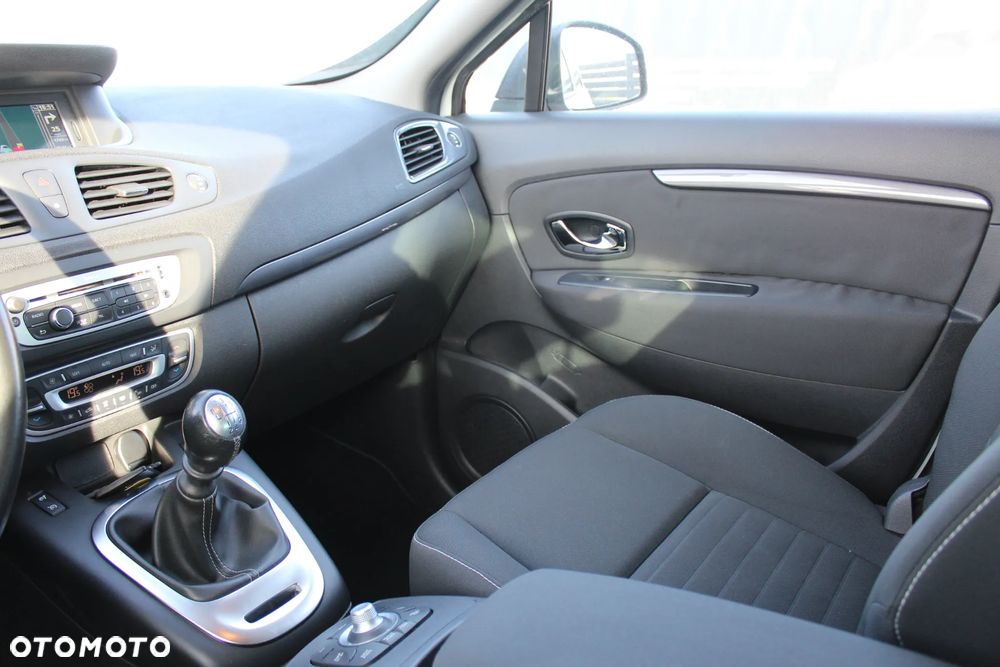Renault Scenic - 21