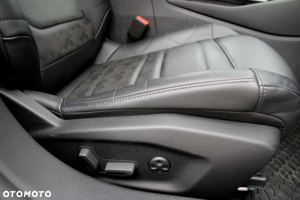 Citroën C5X 1.2 PureTech Plus EAT8 - 32